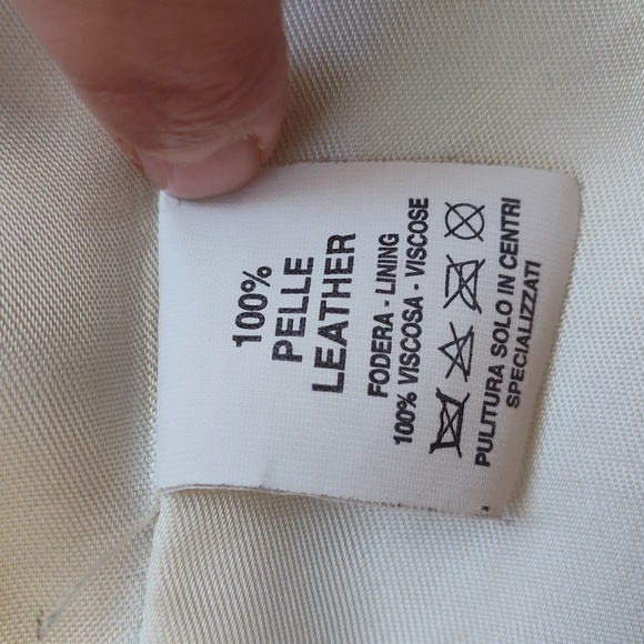 White Italian leather jacket - Picture 3 of 10